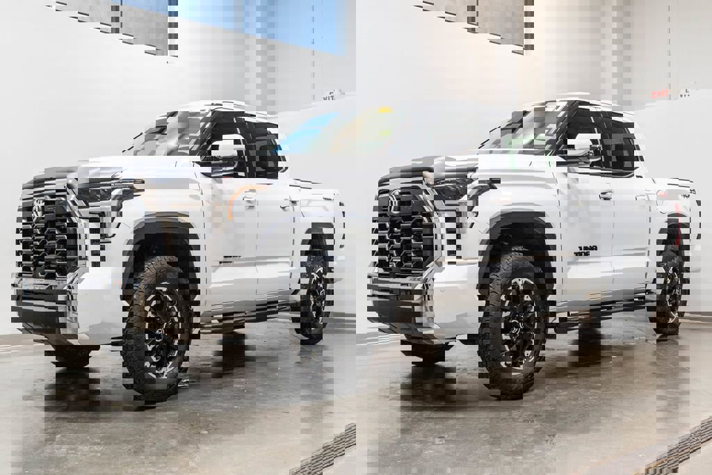 Certified 2022 Toyota Tundra SR5 w/ TRD Off-Road Package image 3