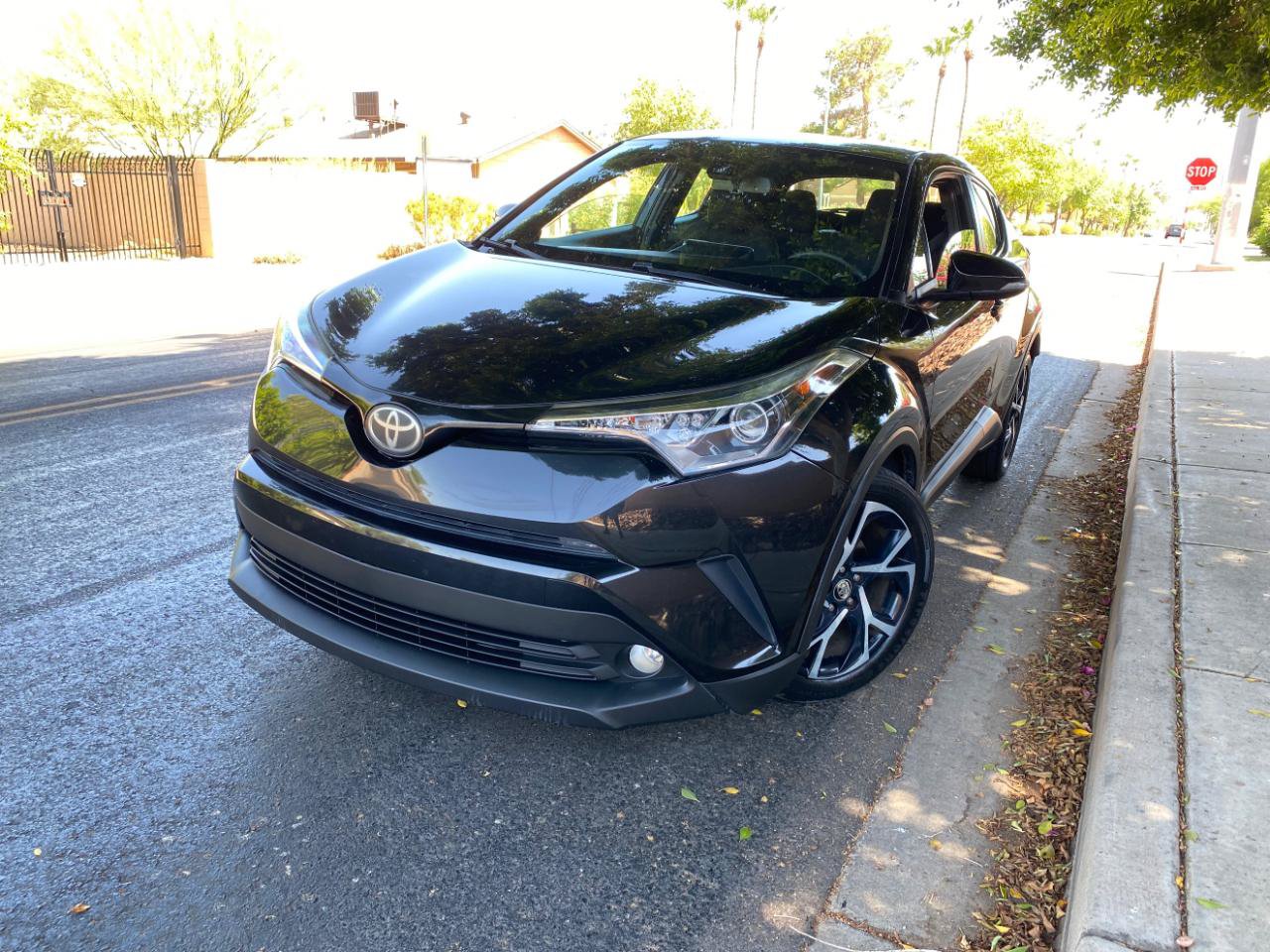 Used 2018 Toyota C-HR XLE FWD image 11