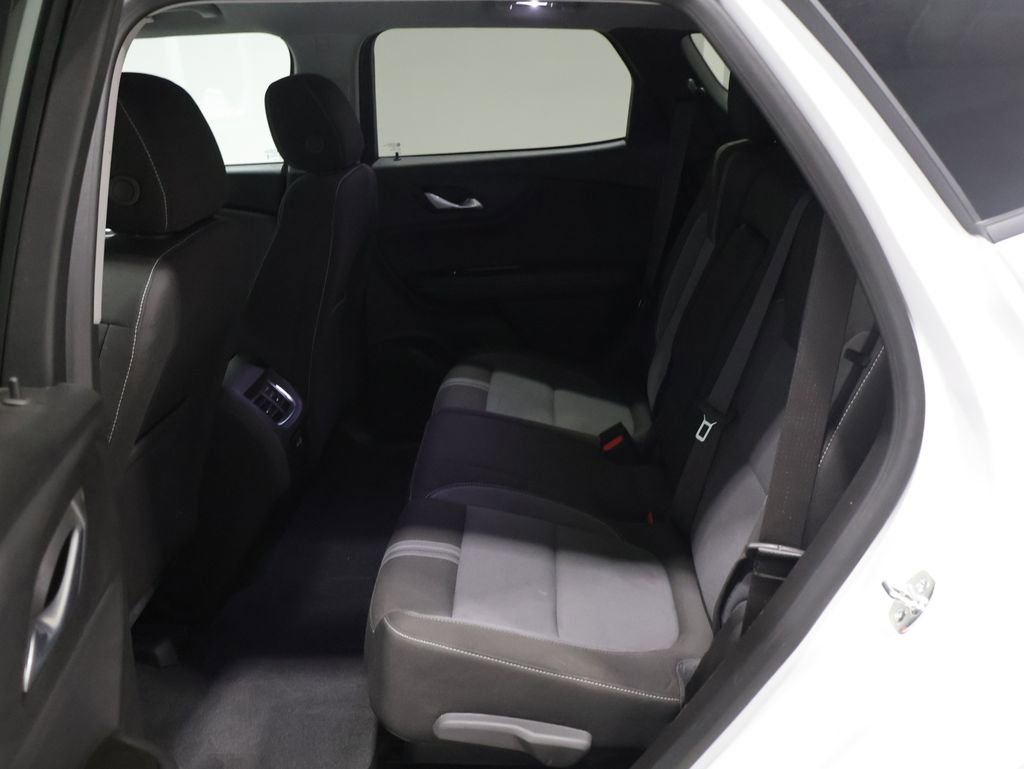 Used 2025 Chevrolet Blazer LT AWD/4WD image 17