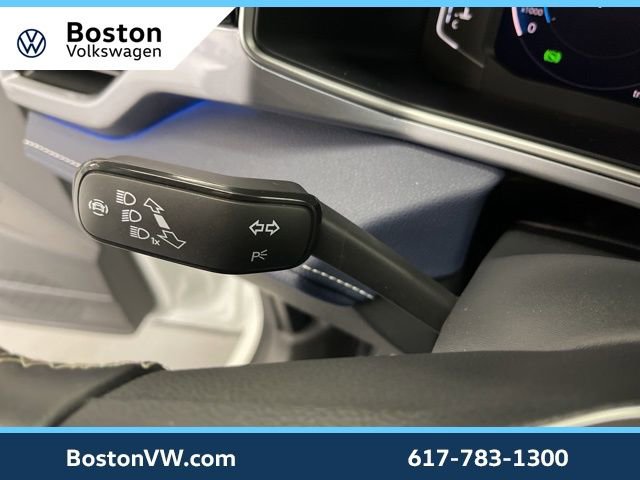 Used 2025 Volkswagen Taos SEL w/ Black Wheel Plus Package image 14