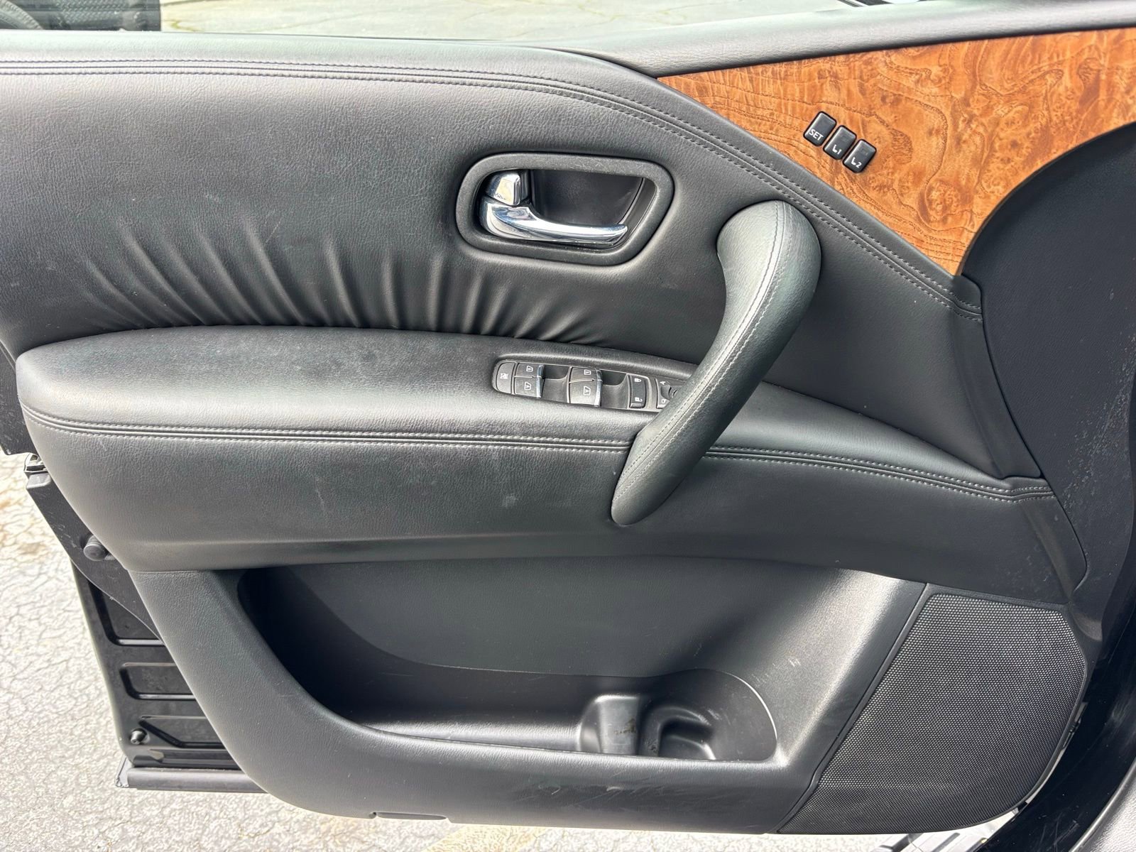 Used 2021 Nissan Armada SL w/ Captain's Chairs Package image 28