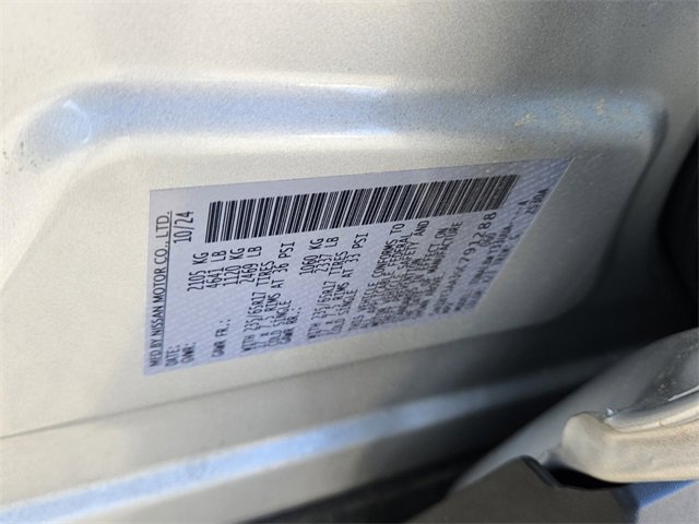 Used 2025 Nissan Rogue S image 17