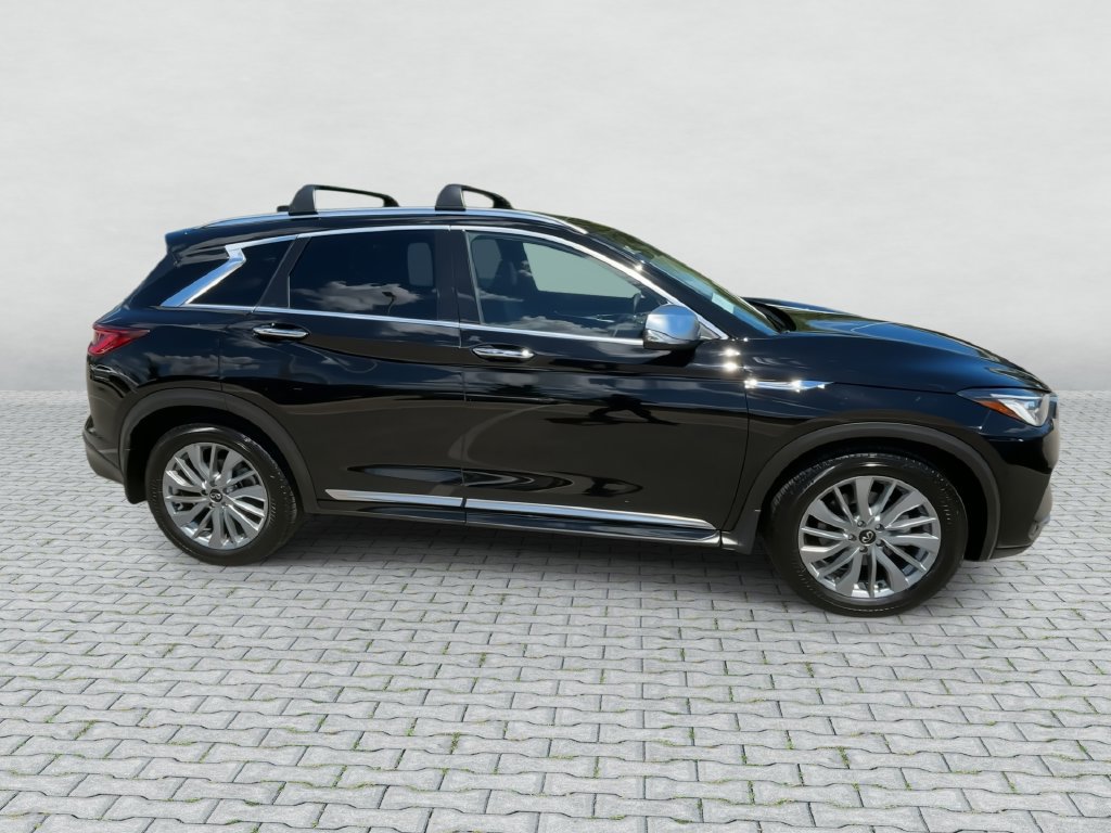 Certified 2025 INFINITI QX50 Luxe w/ Accent Package AWD/4WD image 9
