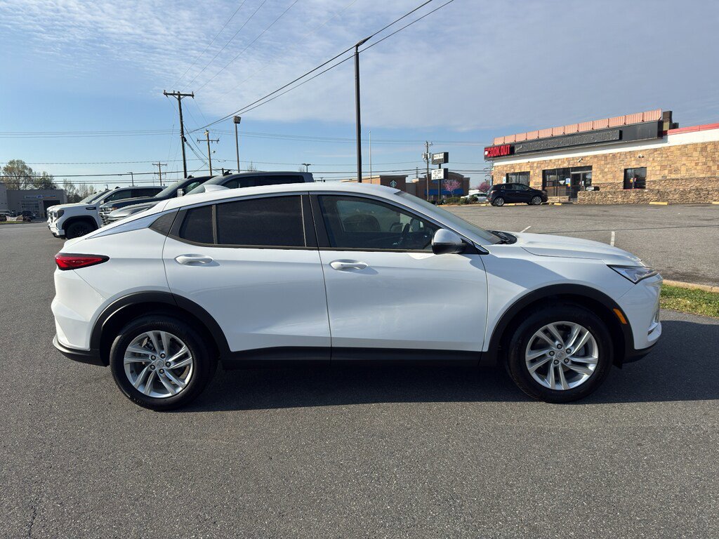 New 2026 Buick Envista Sport Touring w/ Convenience I Package FWD image 6