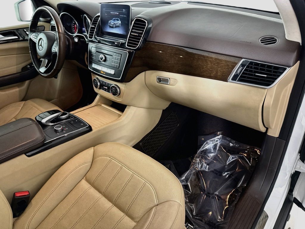 Used 2018 Mercedes-Benz GLE 350 4MATIC image 36