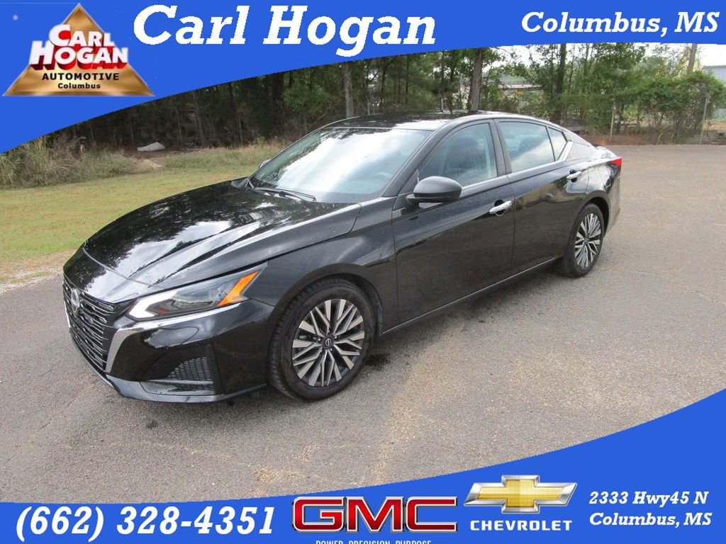 Used 2024 Nissan Altima 2.5 SV