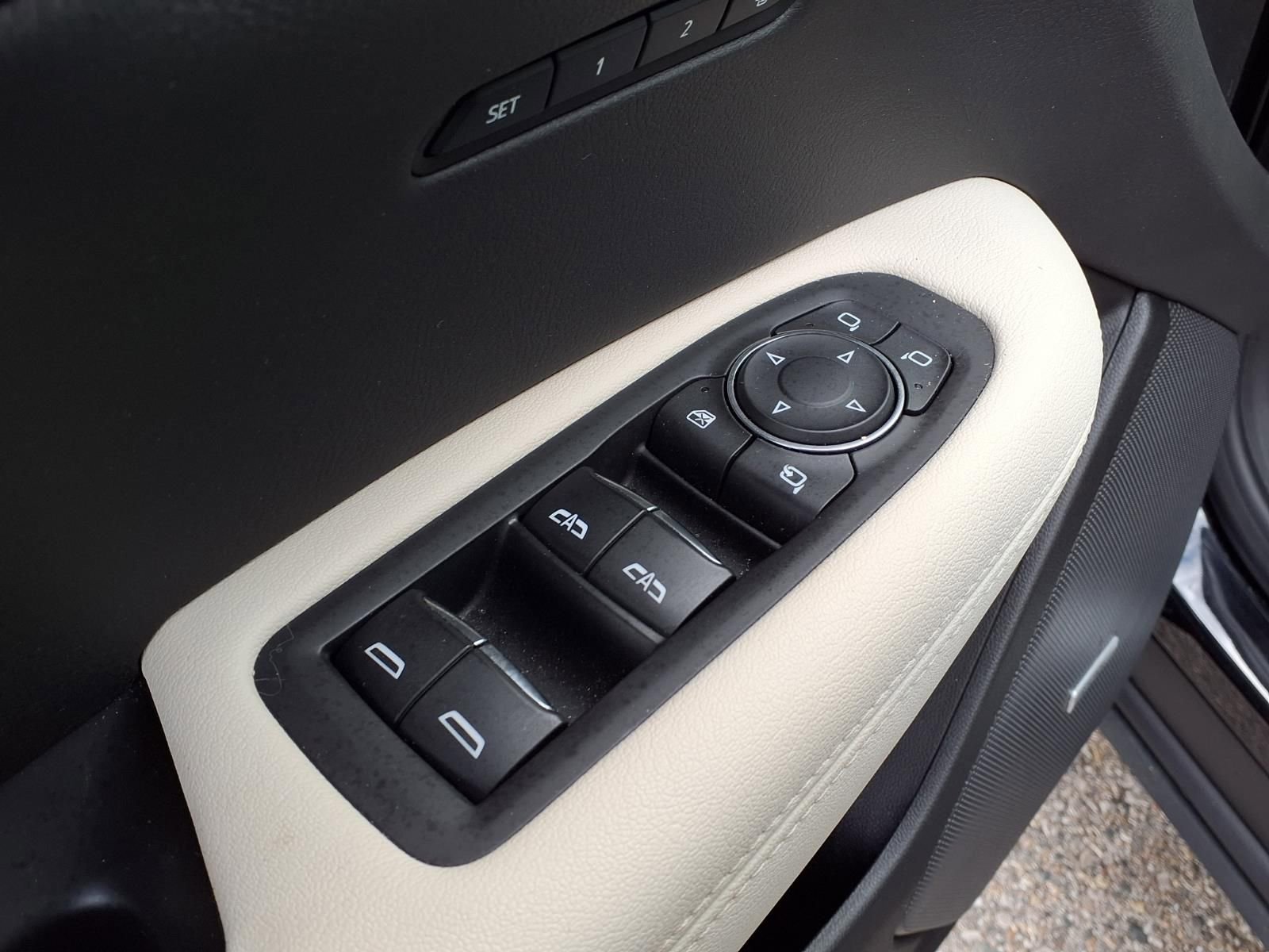 Used 2024 Cadillac XT6 Sport w/ LPO, Floor Liner Package AWD/4WD image 14