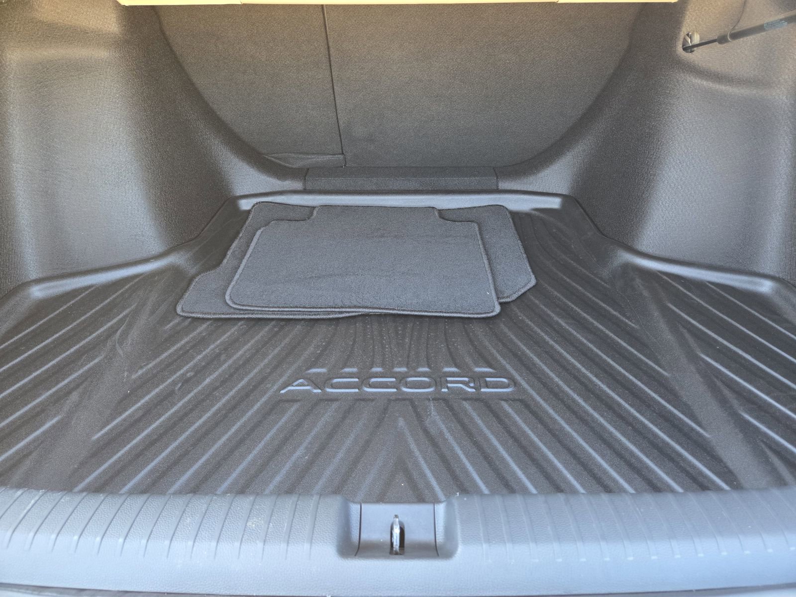 Used 2023 Honda Accord Touring image 36