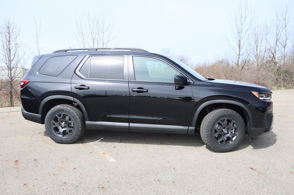 New 2026 Honda Pilot TrailSport image 7