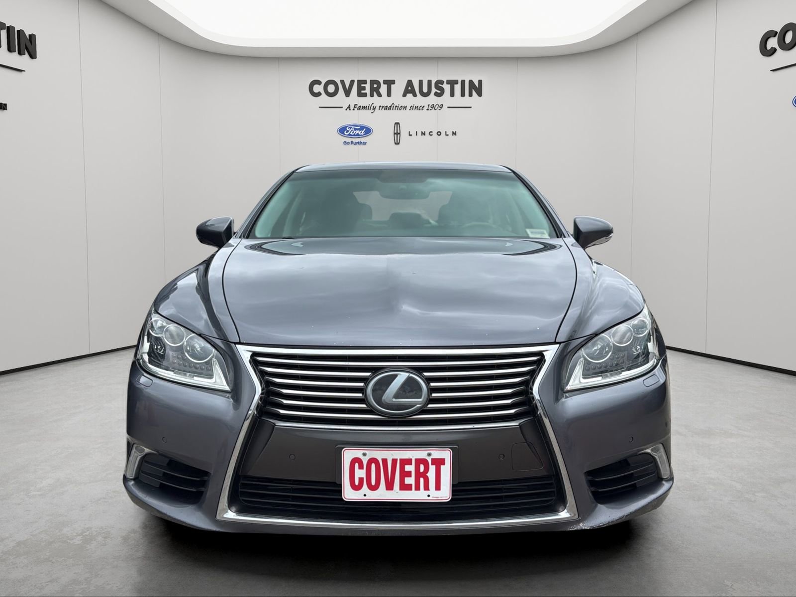 Used 2016 Lexus LS 460 w/ Comfort Package image 8