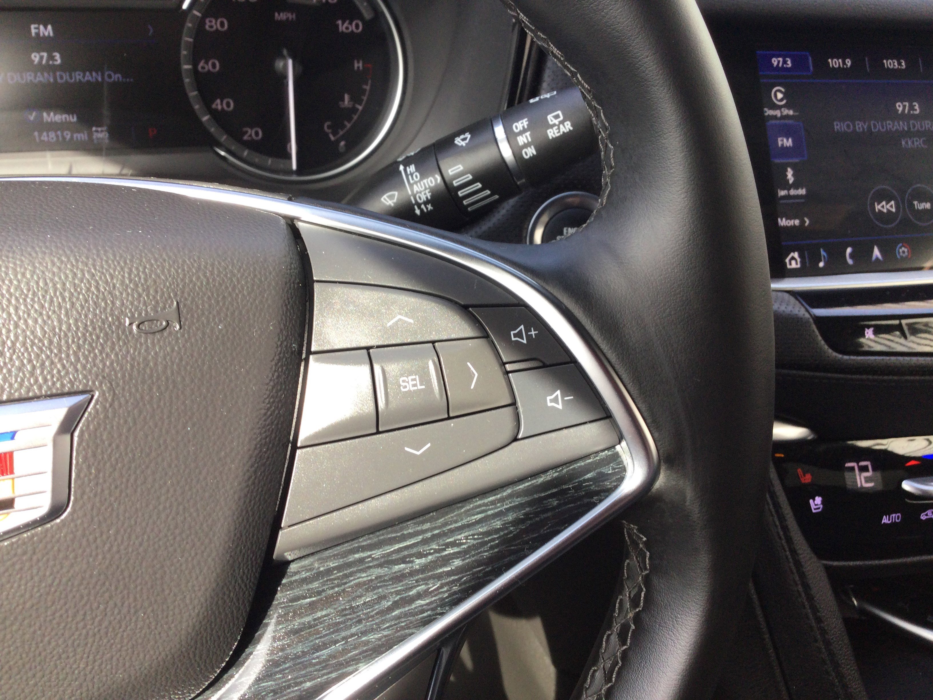 Used 2025 Cadillac XT5 Premium Luxury image 17