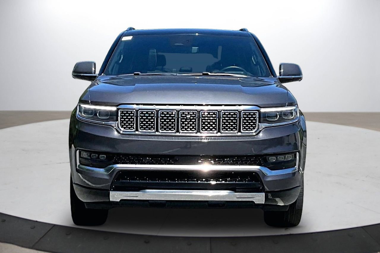 Used 2022 Jeep Grand Wagoneer Series II AWD/4WD image 3