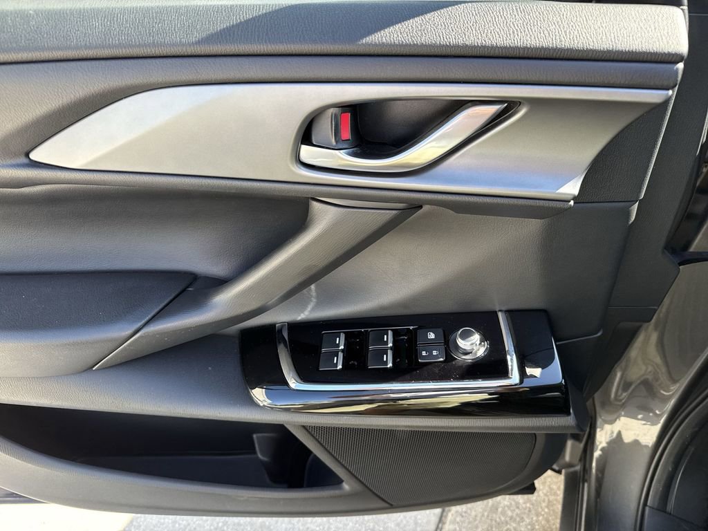 Used 2023 MAZDA CX-9 Touring Plus AWD/4WD image 40