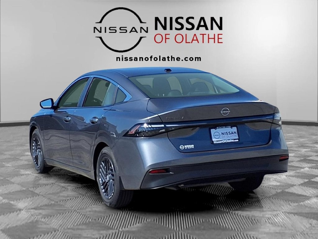 Used 2026 Nissan Sentra SV w/ SV Convenience Package FWD image 5