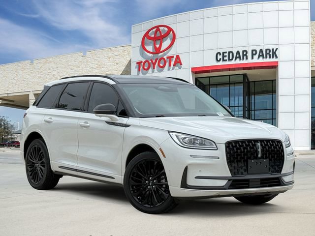 Used 2023 Lincoln Corsair Reserve w/ Equipment Group 202A AWD/4WD image 1