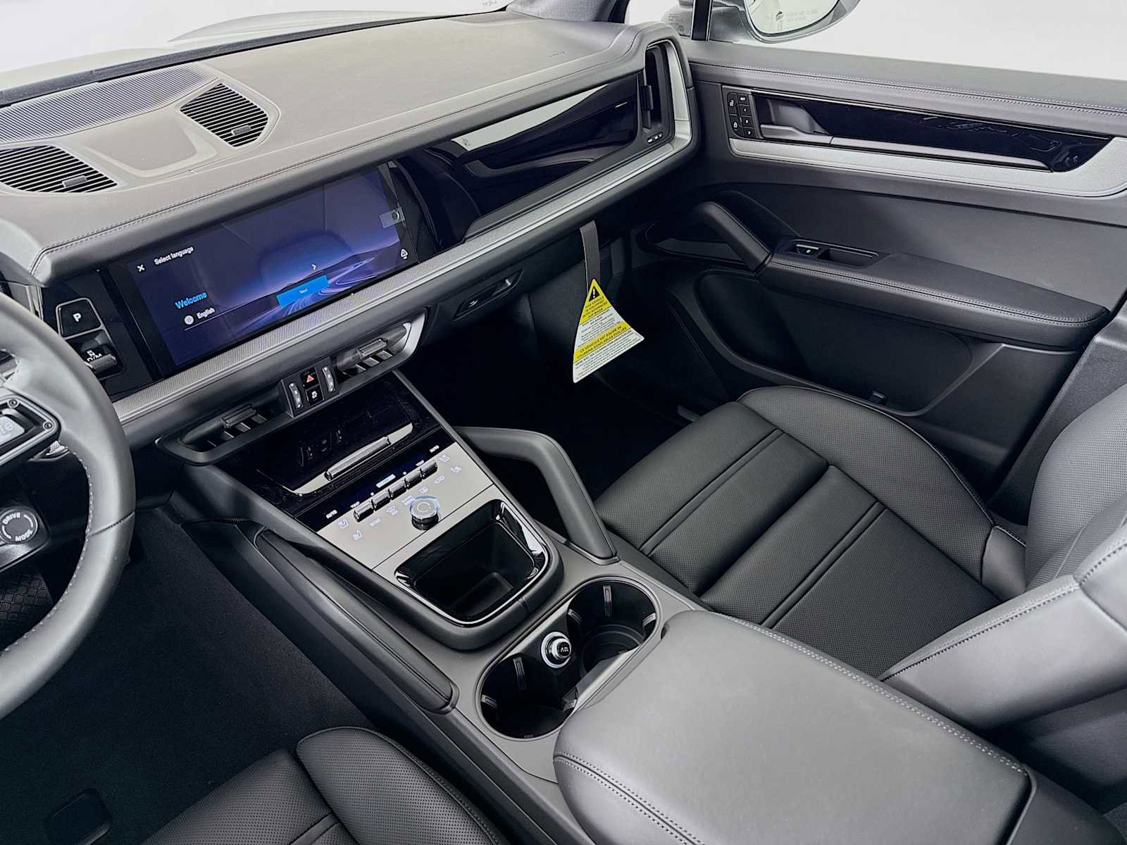New 2026 Porsche Cayenne image 25