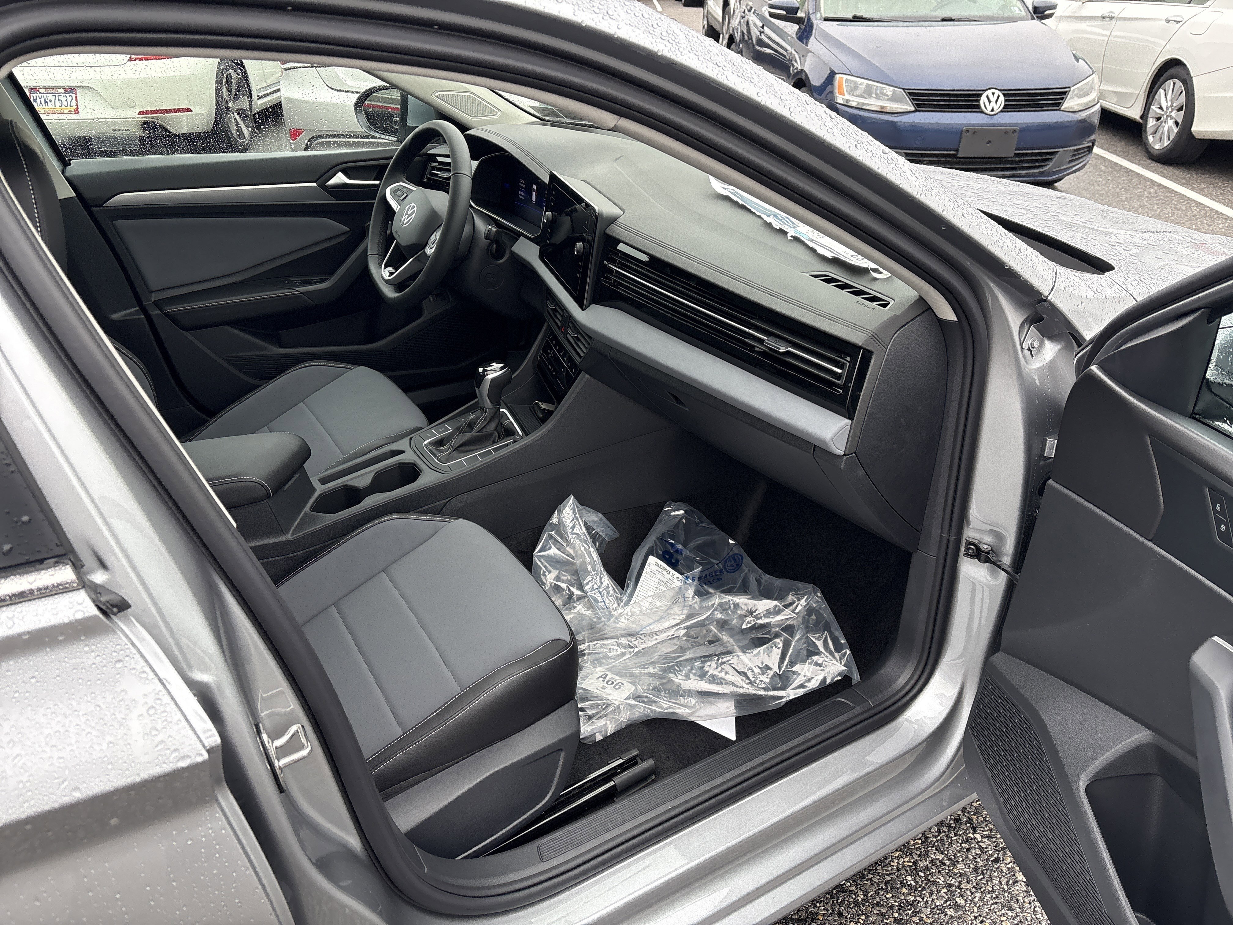 New 2026 Volkswagen Jetta SE image 18