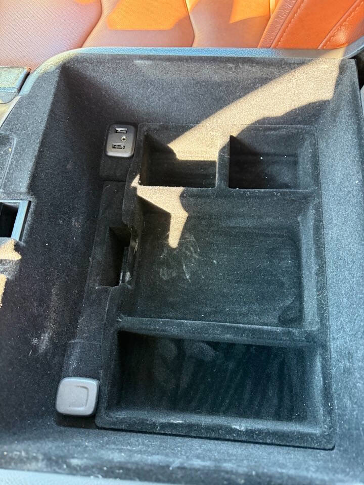 Used 2019 Cadillac Escalade Luxury image 32