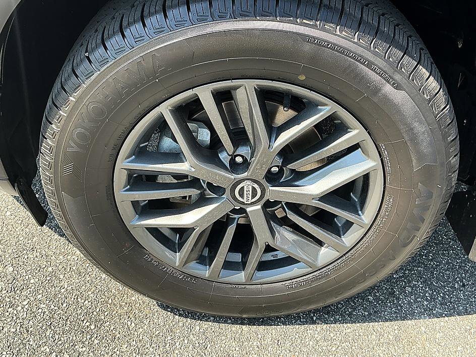 Used 2021 Nissan Rogue S FWD image 9