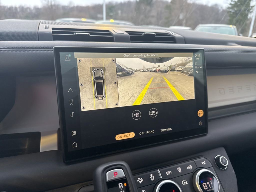 Used 2025 Land Rover Defender 130 X-Dynamic SE image 15