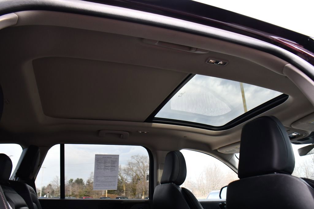 Used 2023 Lincoln Aviator Reserve w/ Jet Appearance Package image 17