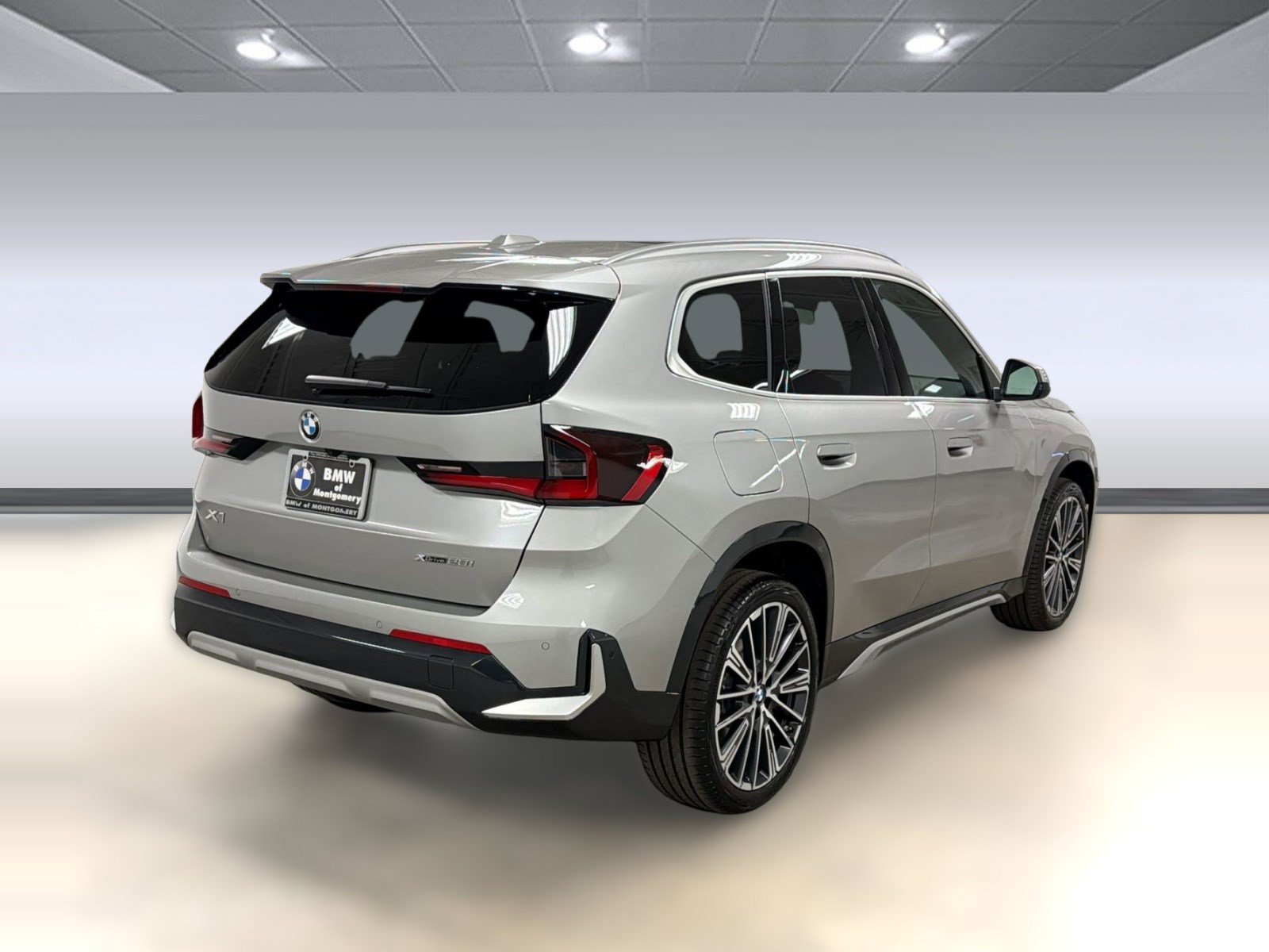 New 2026 BMW X1 xDrive28i w/ Convenience Package AWD/4WD image 8