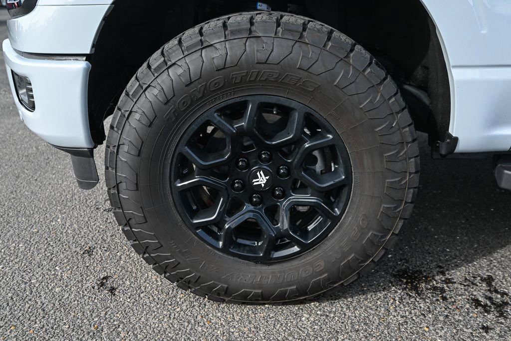 New 2025 Ford F150 XLT w/ Equipment Group 302A MID image 12