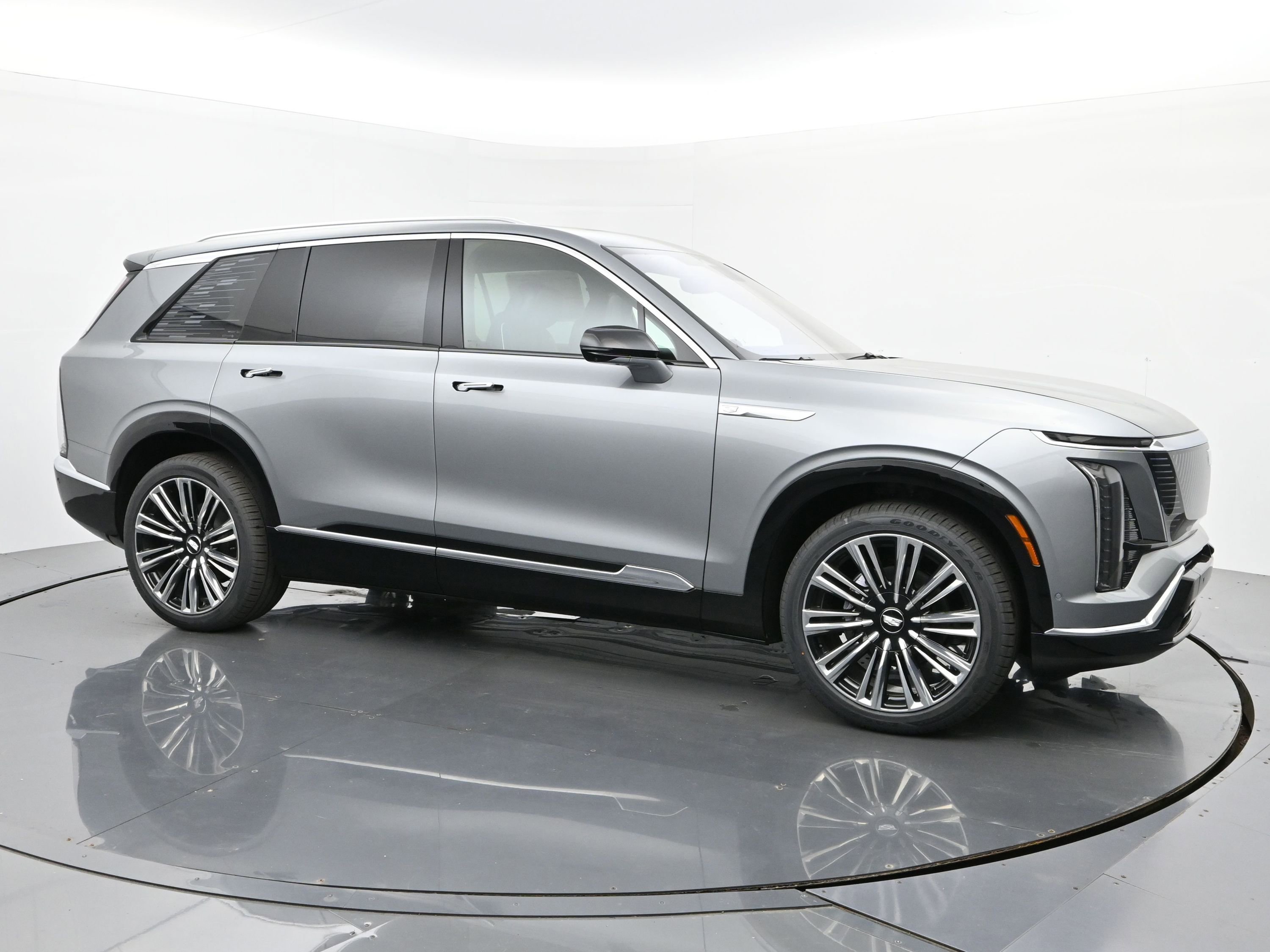 New 2026 Cadillac Vistiq Premium Luxury w/ LPO, Floor Liner Package image 7