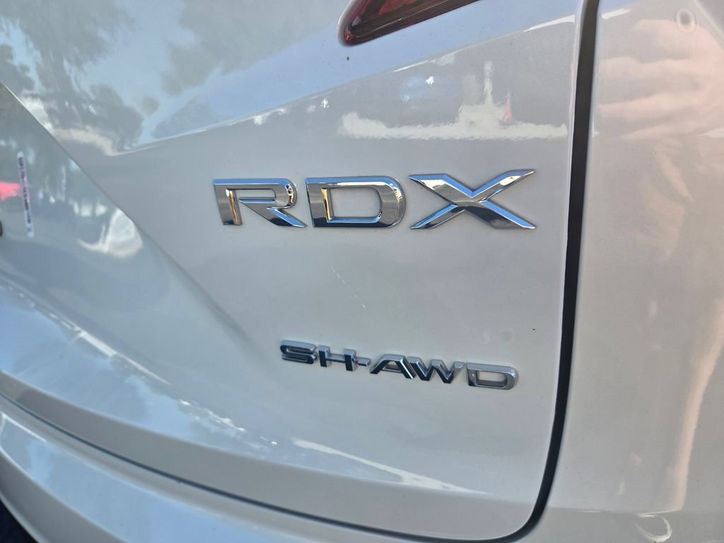 Used 2024 Acura RDX SH-AWD image 11