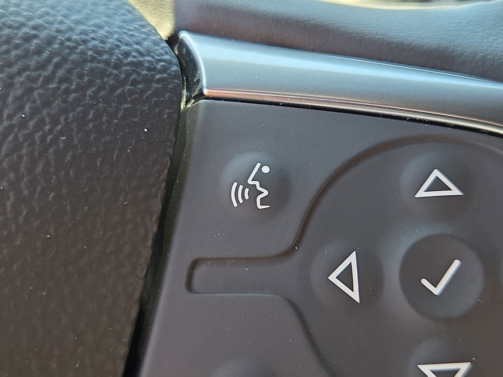 Used 2023 Chevrolet Traverse LT w/ LT Premium Package image 27