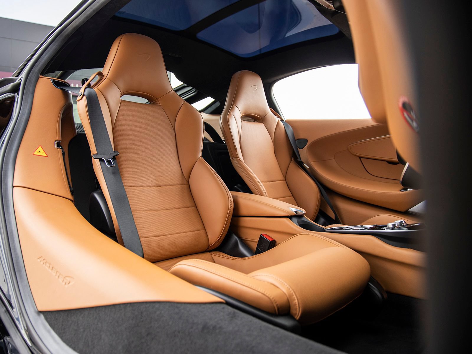 Used 2023 McLaren GT RWD image 41