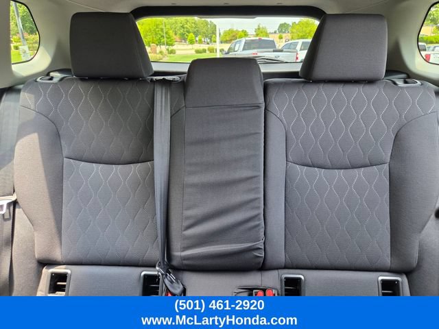 Used 2025 Toyota Corolla Cross LE AWD/4WD image 10