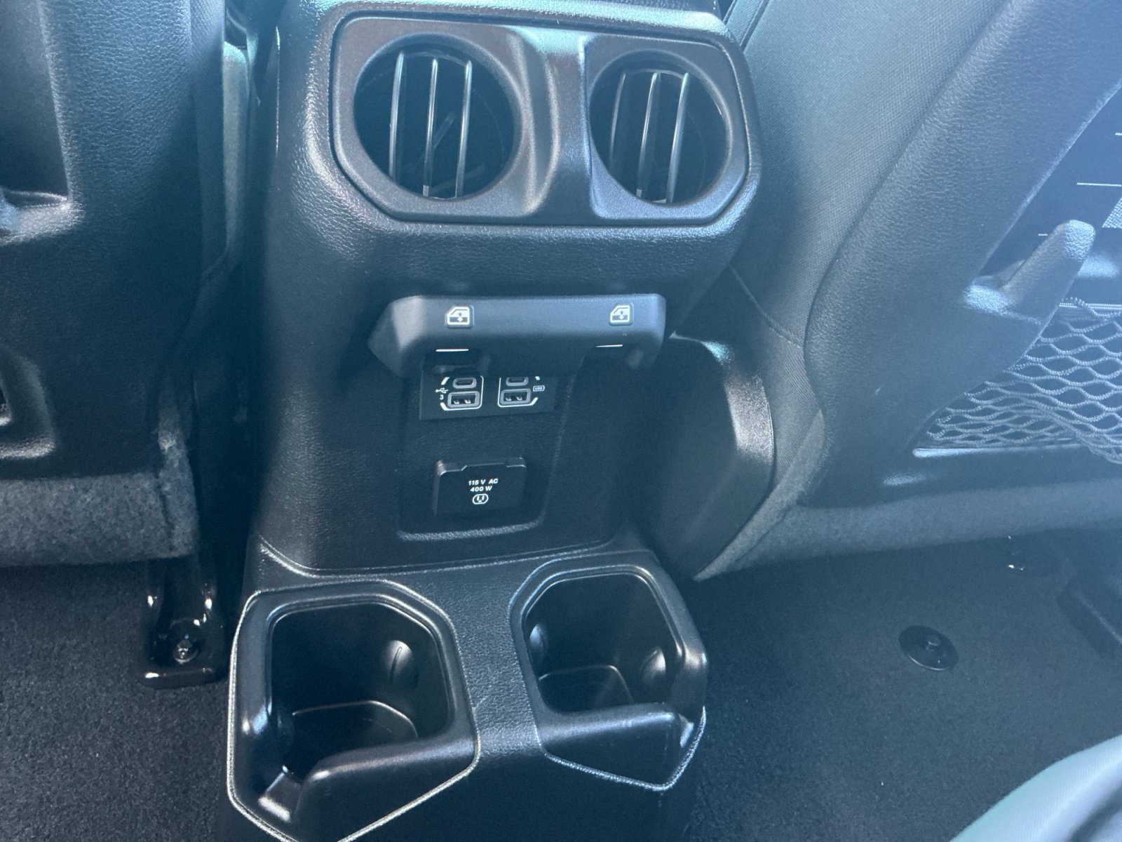 Used 2020 Jeep Gladiator Rubicon AWD/4WD image 30