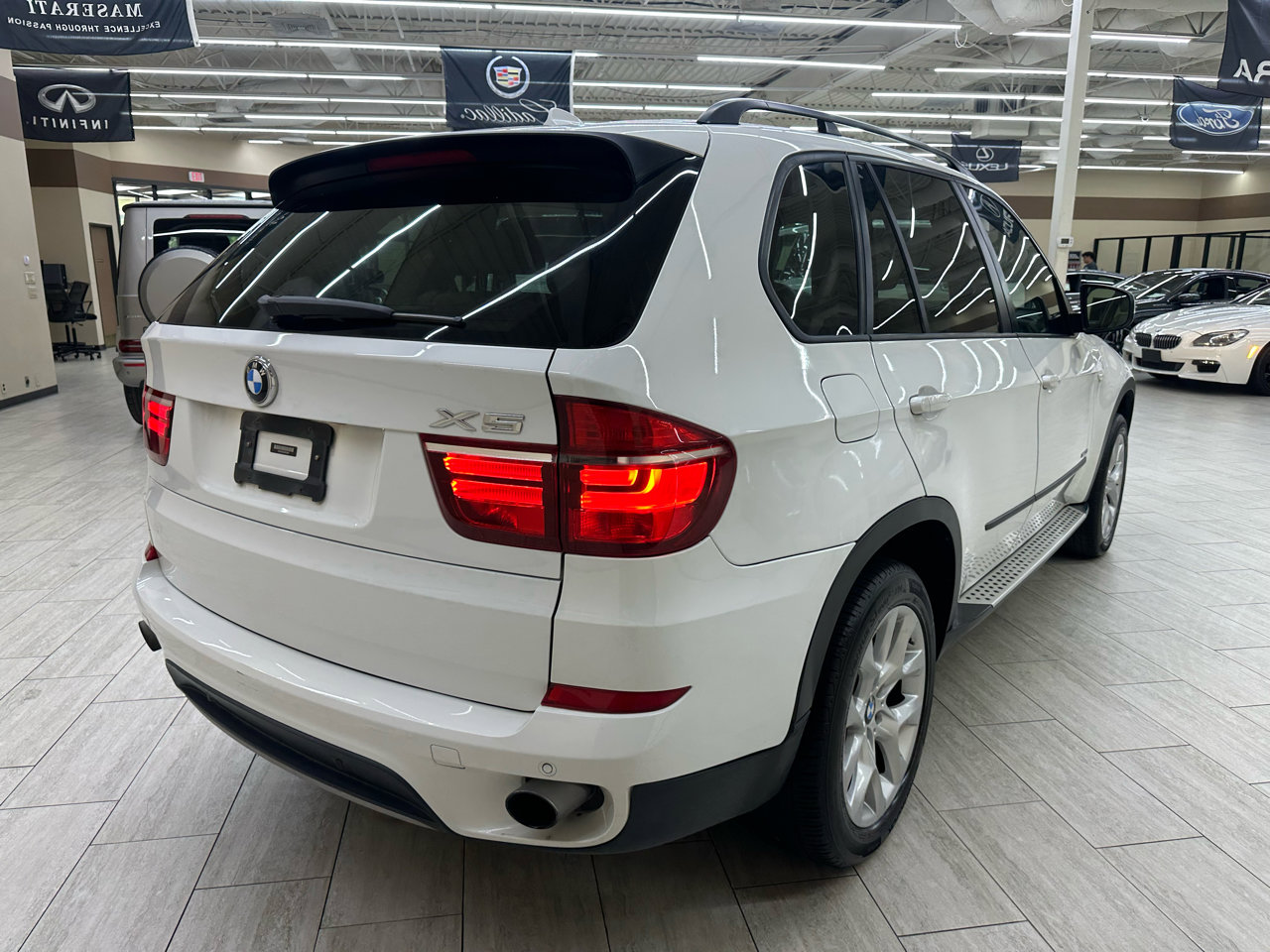 Used 2013 BMW X5 xDrive35i image 7