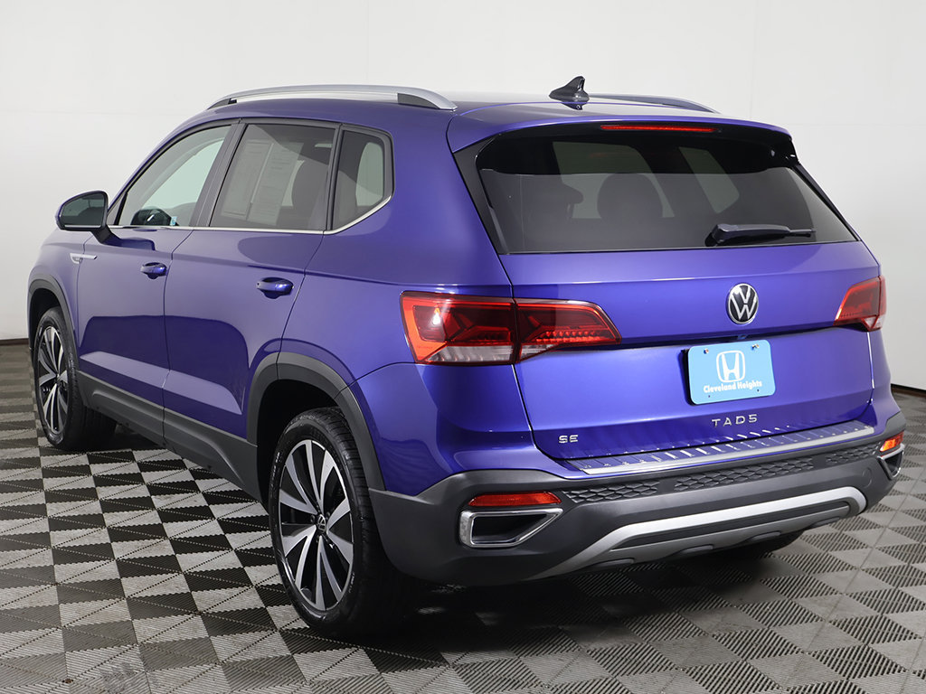 Used 2024 Volkswagen Taos SE FWD image 8