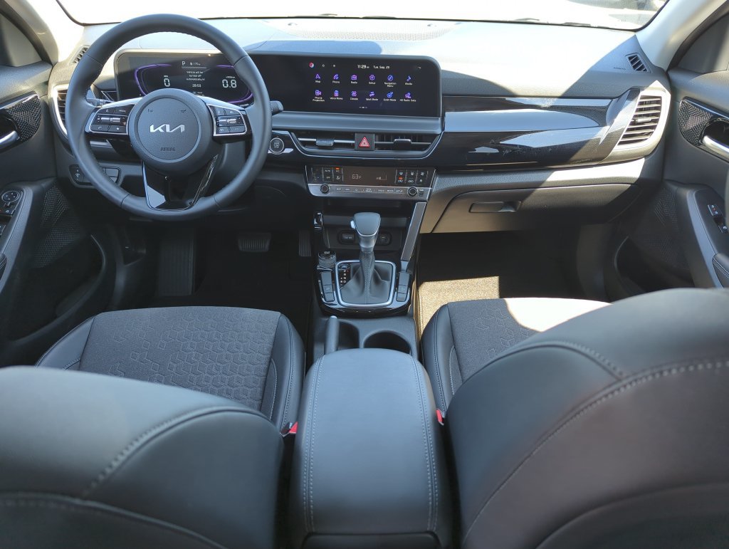 Used 2025 Kia Seltos S FWD image 15