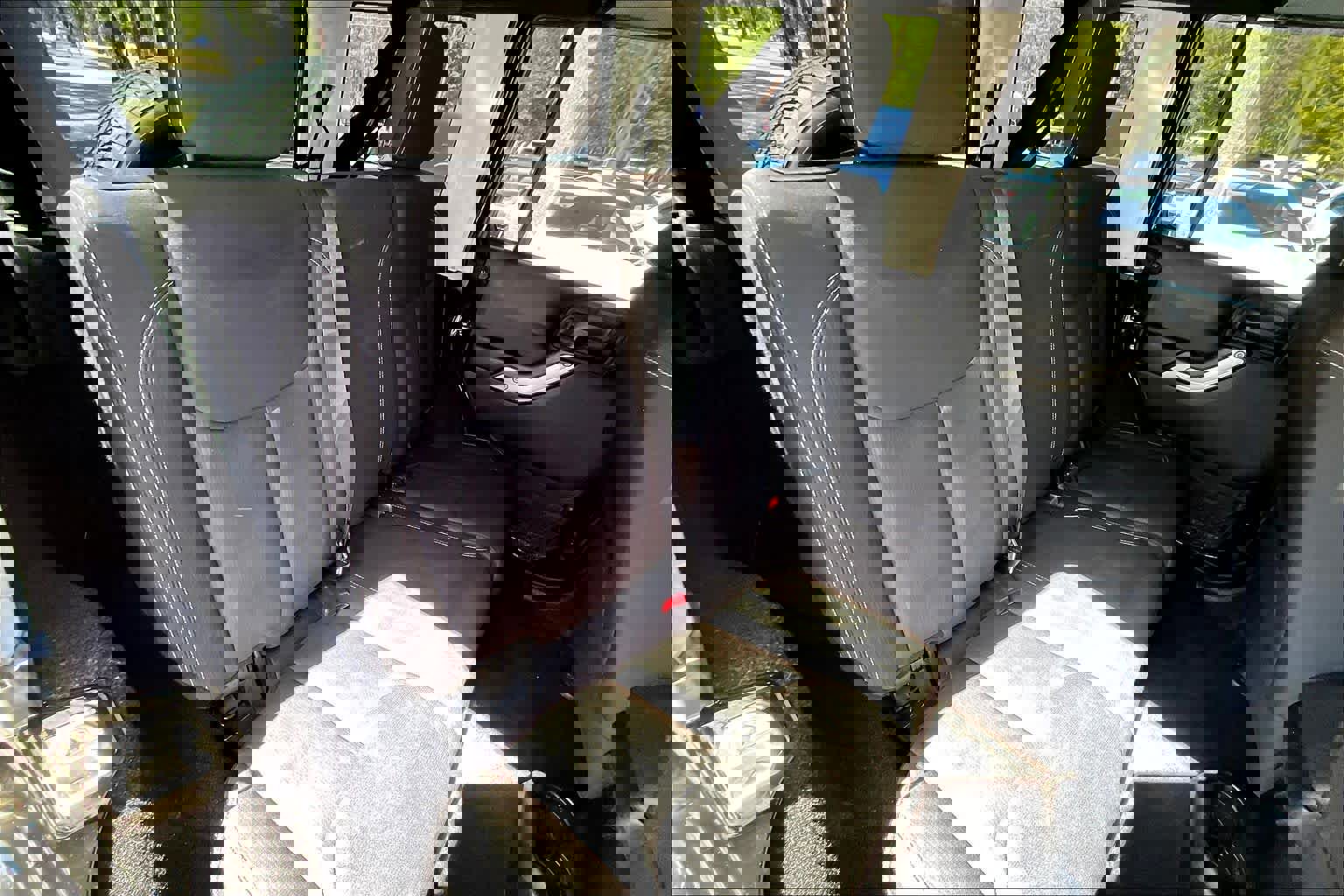 Used 2015 Jeep Wrangler Unlimited Sahara w/ Dual Top Group image 20