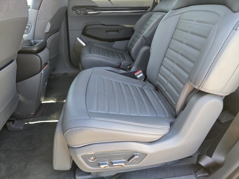 Certified 2024 Kia EV9 Land AWD/4WD image 12