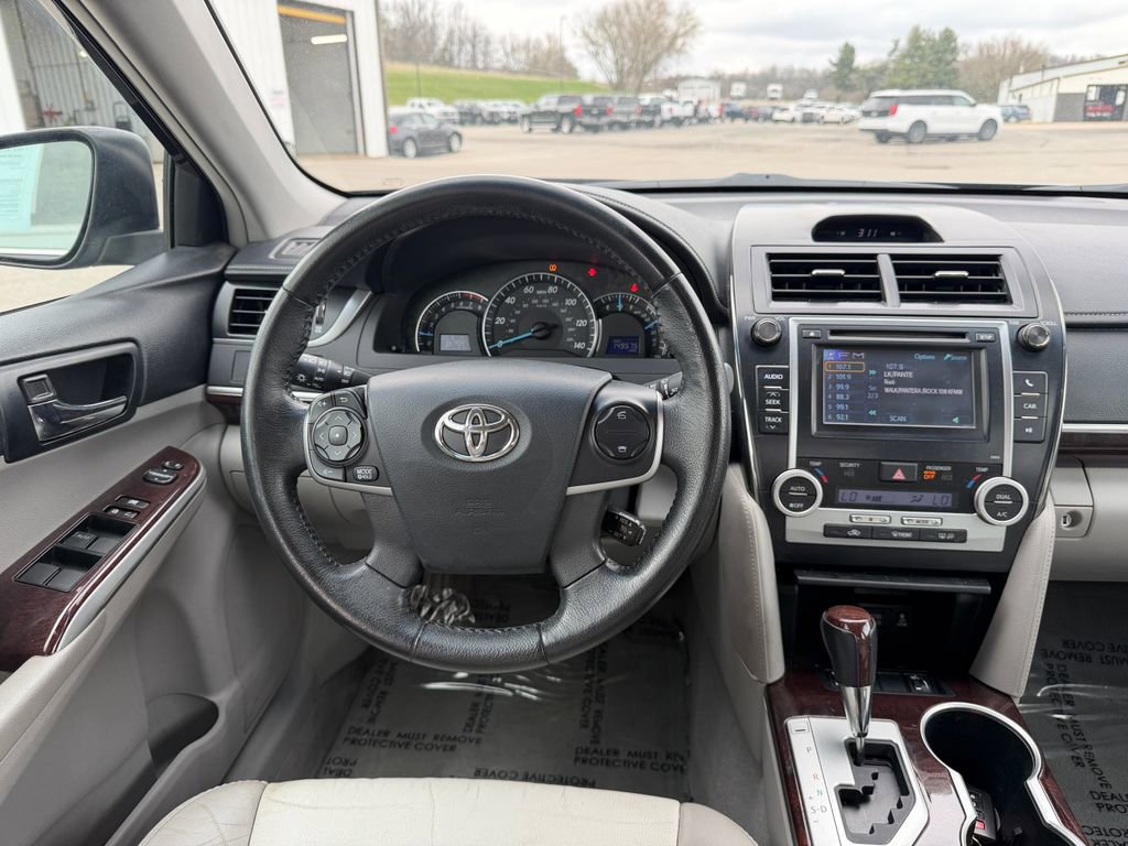 Used 2012 Toyota Camry XLE w/ Leather Pkg FWD image 15