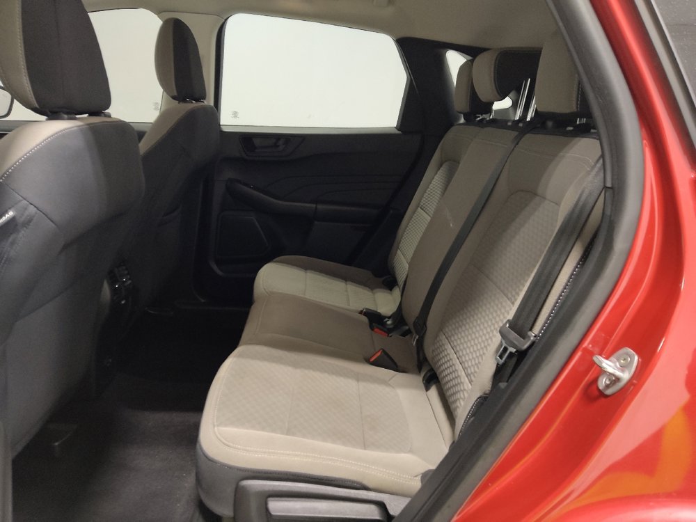 Used 2022 Ford Escape SE w/ Cold Weather Package image 18