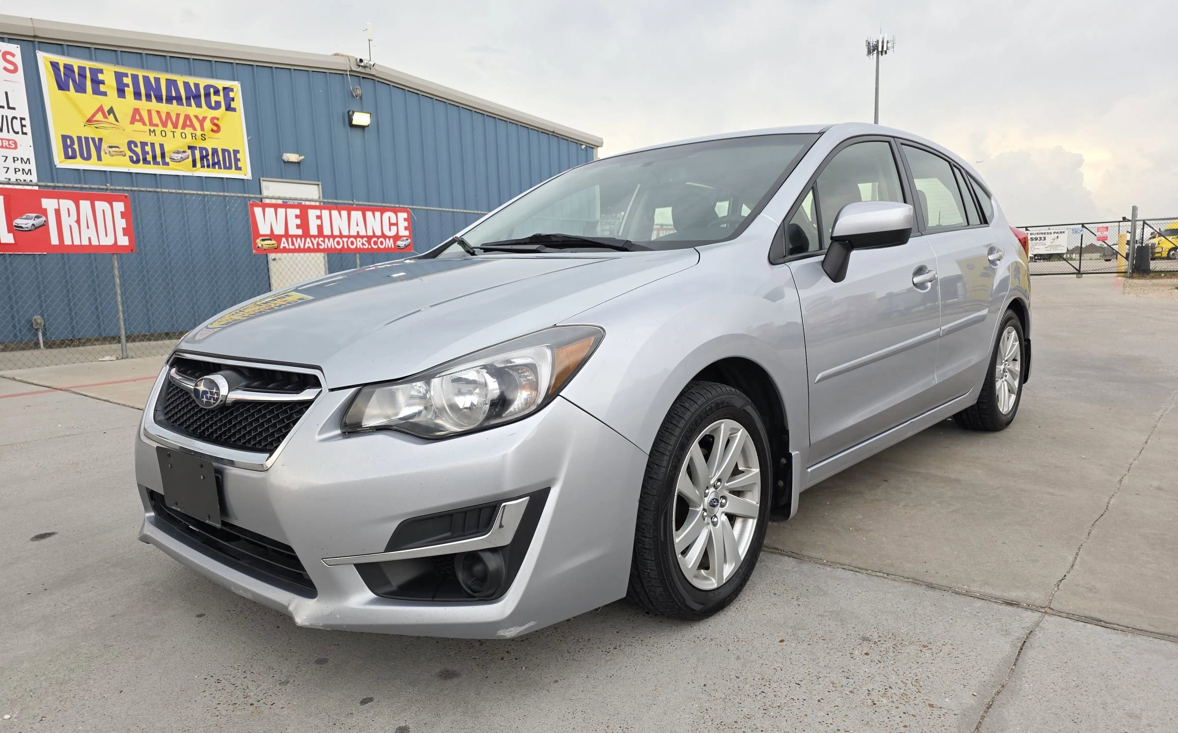 Used 2015 Subaru Impreza 2.0i Premium image 3