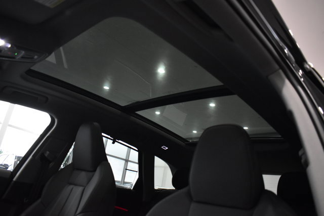 Used 2025 Audi Q5 Premium Plus w/ Premium Plus image 36