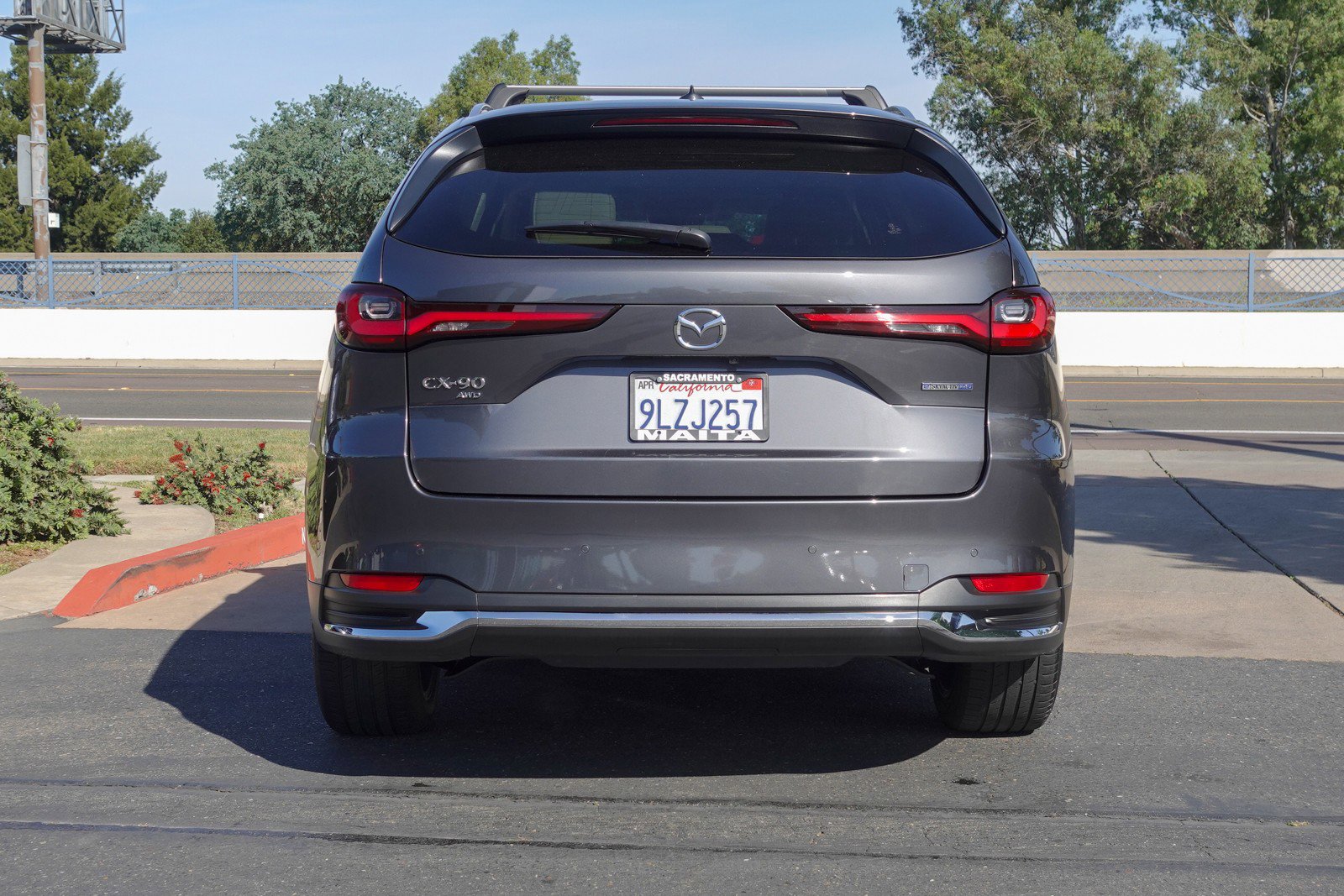 Used 2024 MAZDA CX-90 Plug-In Hybrid w/ Premium Pkg image 6