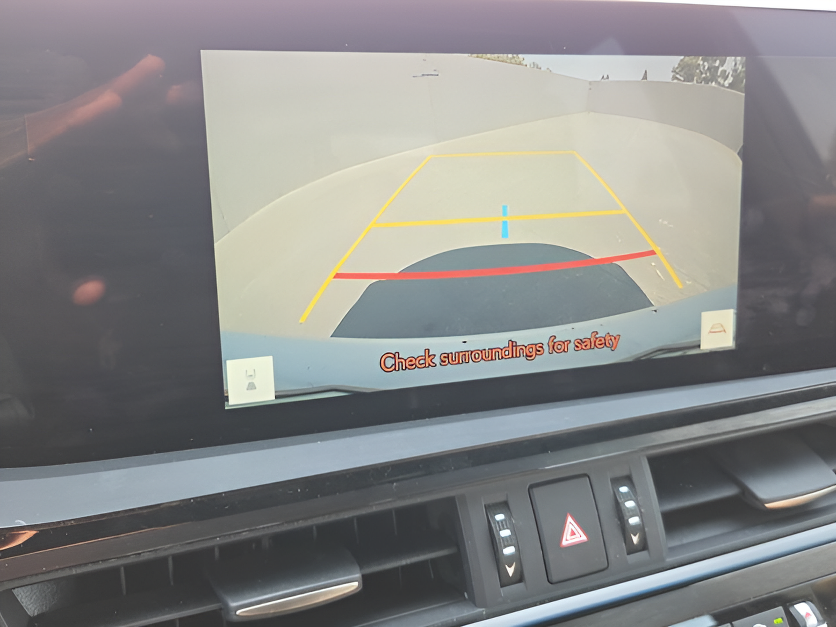 Used 2023 Lexus ES 300h w/ Premium Package FWD image 17