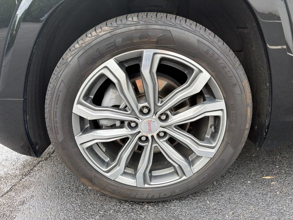 Used 2020 GMC Terrain Denali w/ Denali Premium Package FWD image 10