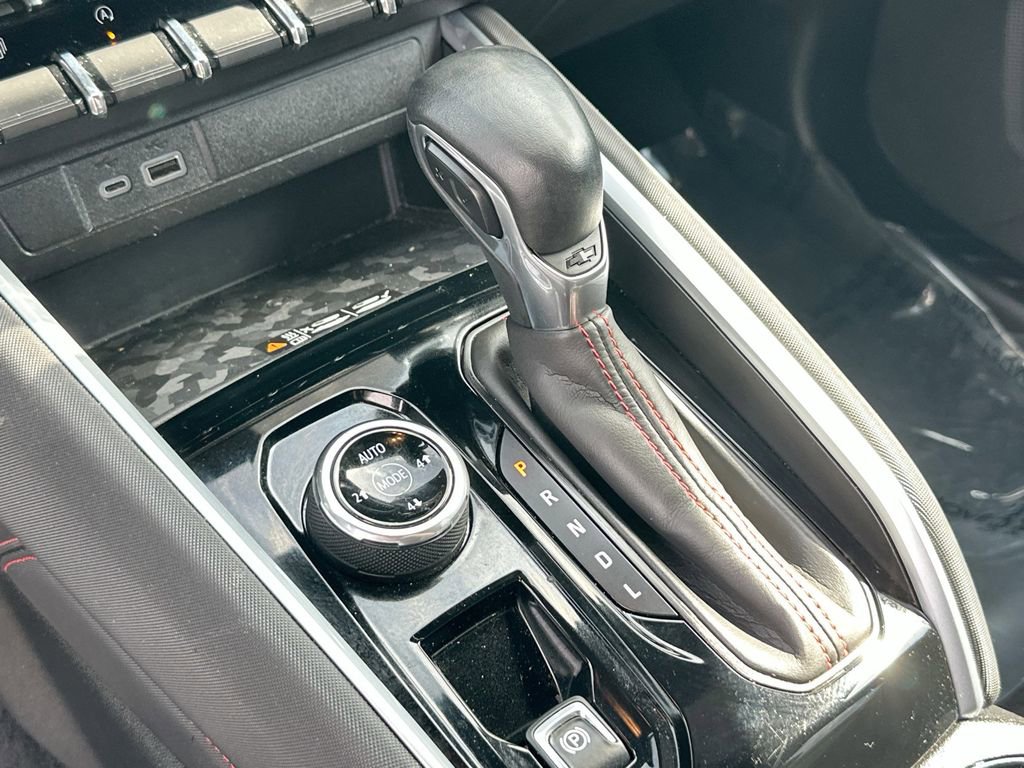 Used 2023 Chevrolet Colorado Z71 w/ Z71 Convenience Package 2 image 16