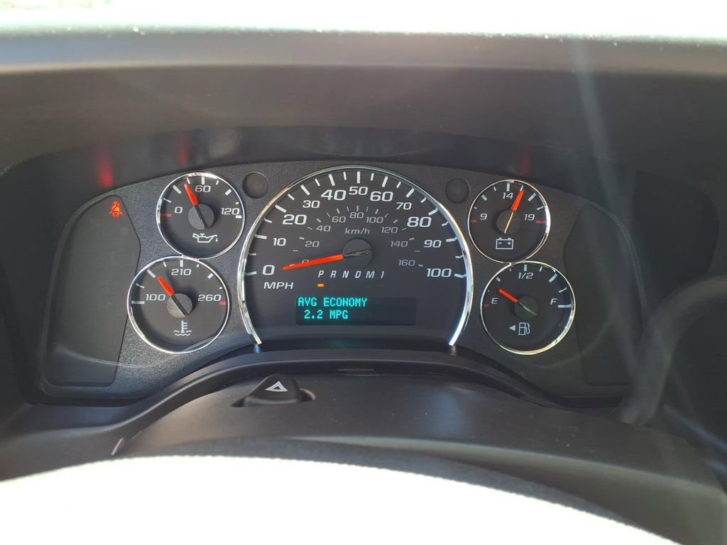 New 2026 Chevrolet Express 2500 w/ Driver Convenience Package RWD image 35