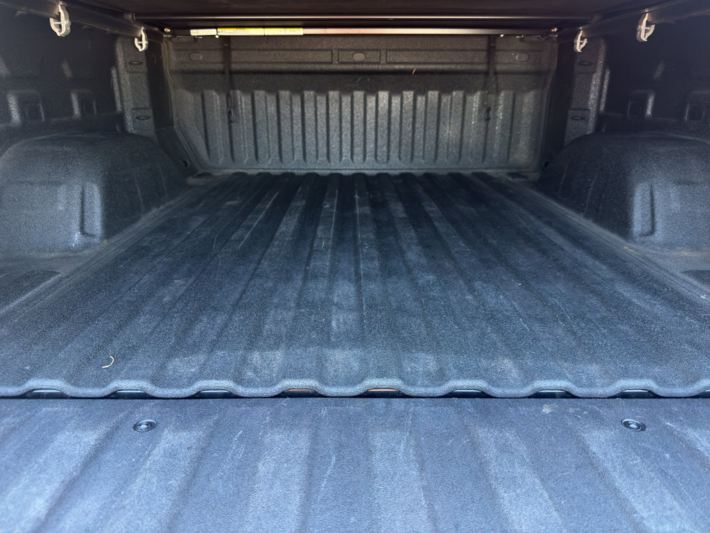 Used 2019 Chevrolet Silverado 1500 LTZ w/ LTZ Plus Package AWD/4WD image 8