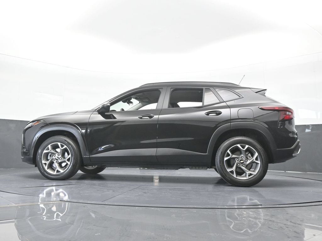 Used 2026 Chevrolet Trax LT FWD image 53