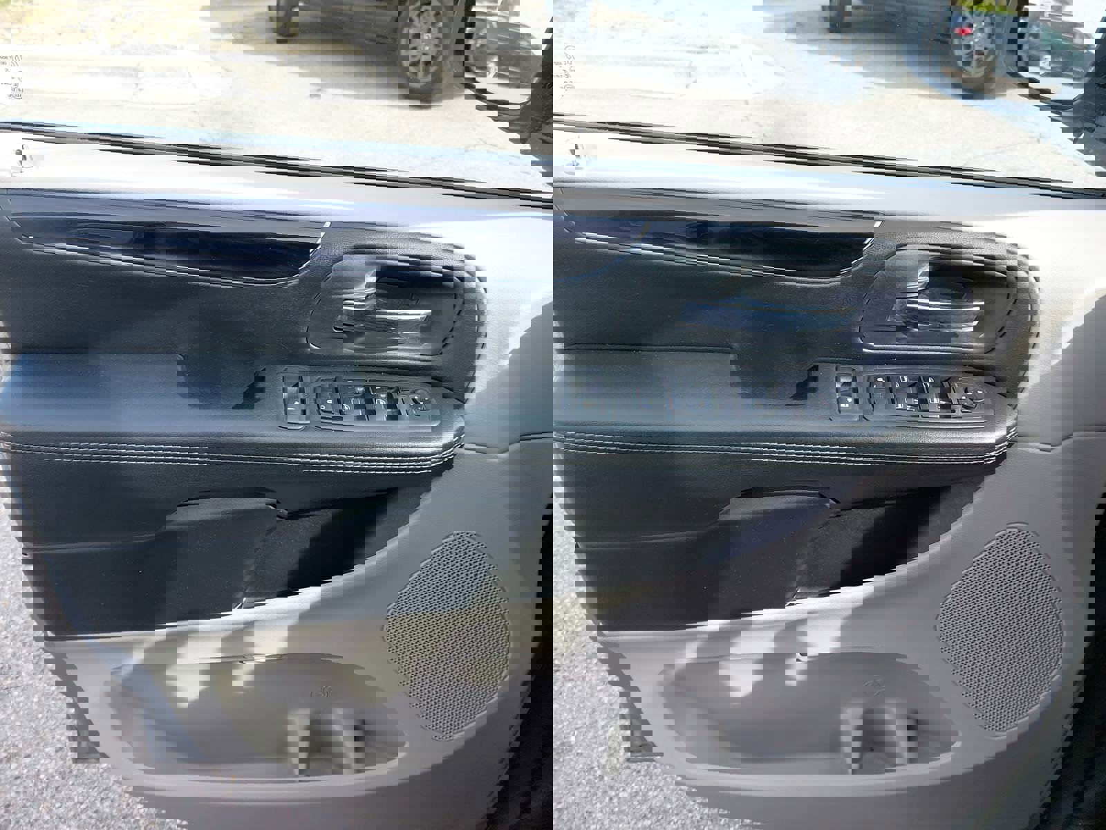 Used 2019 Dodge Grand Caravan SXT image 27